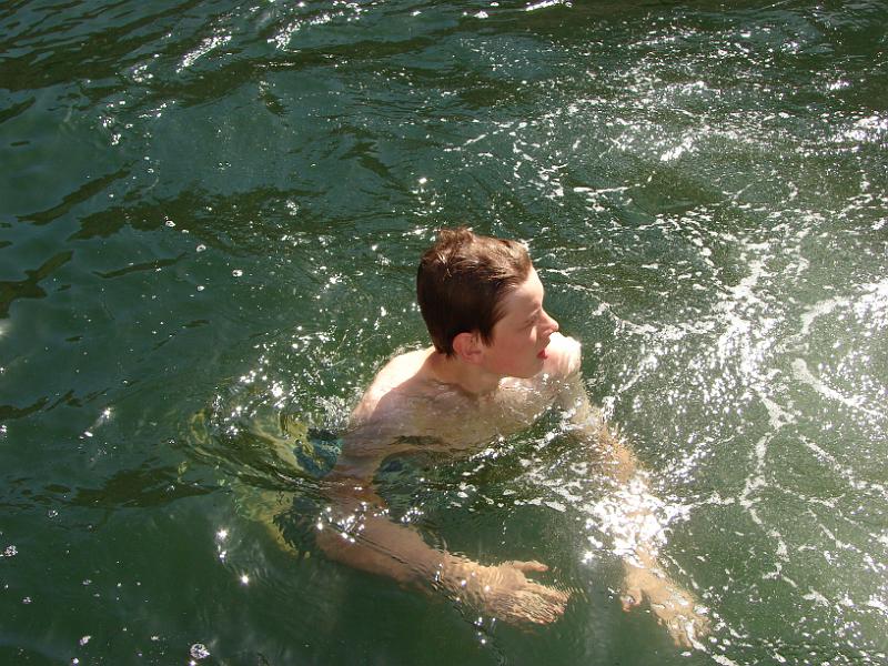 08 06 01 045.JPG